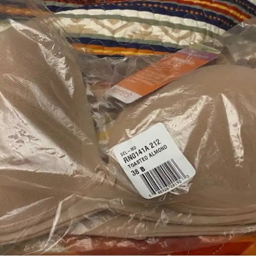 Reduced Price! BRAND NEW in bag with original tags WIRE-FREE Bra, size 38B
